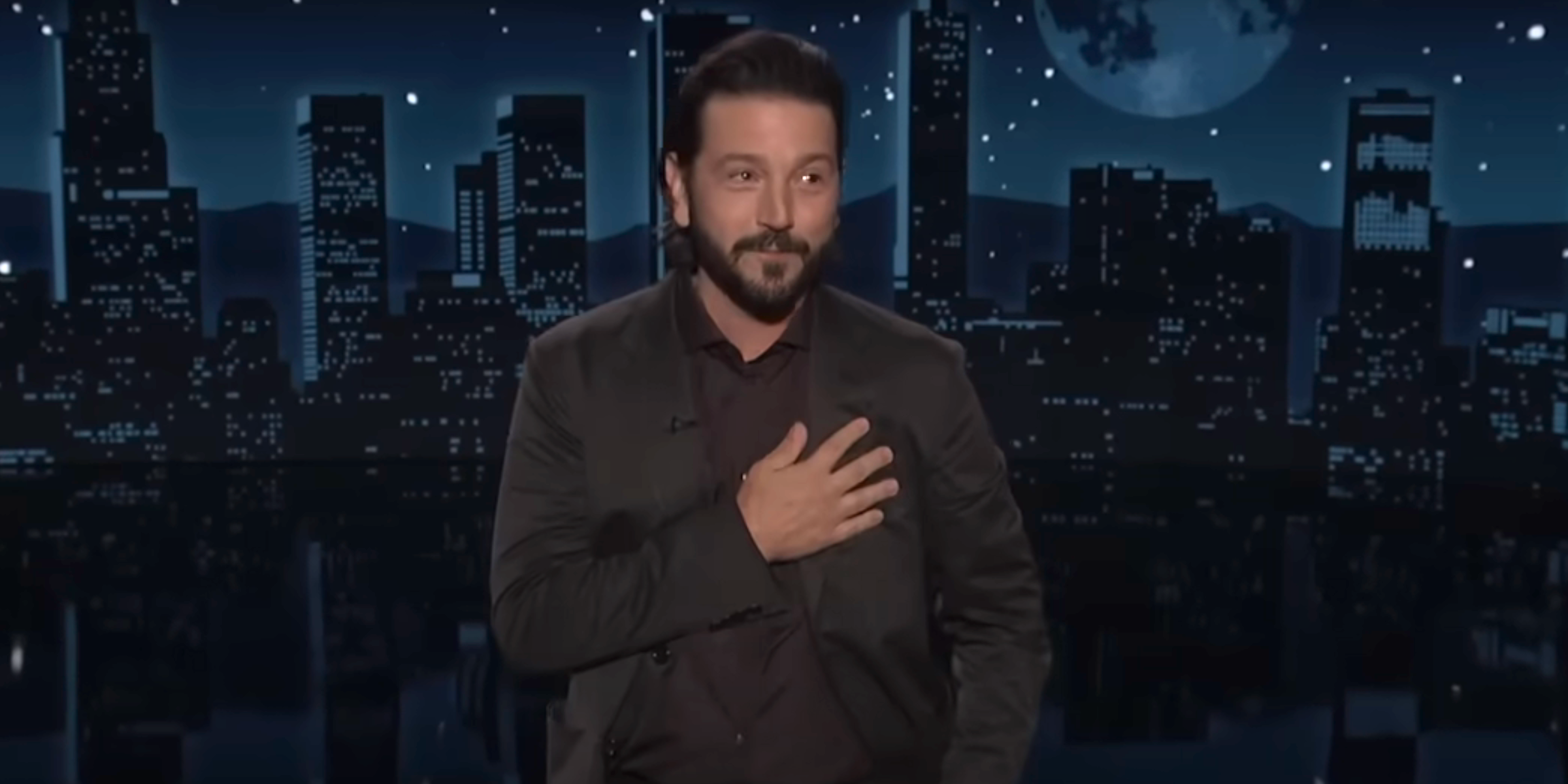 Diego luna difende gli immigrati e critica trump come ospite di jimmy kimmel Diego luna difende gli immigrati e critica trump come ospite di jimmy kimmel