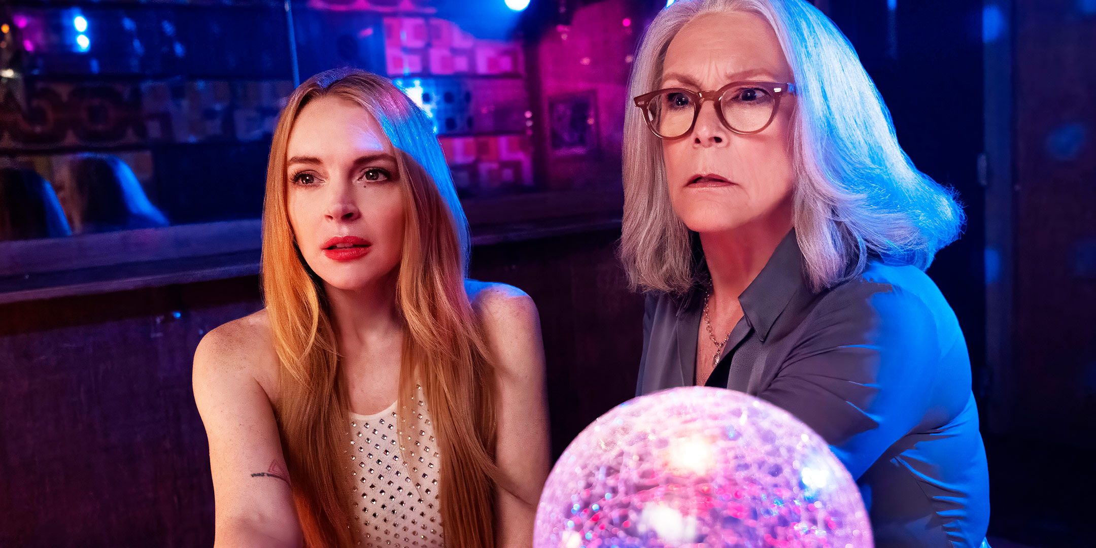 Corpo a corpo: l’emozionante scambio di vite tra Lindsay Lohan e Jamie Lee Curtis in Freaky Friday Corpo a corpo: l’emozionante scambio di vite tra Lindsay Lohan e Jamie Lee Curtis in Freaky Friday