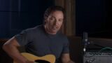 Bruce springsteen: rivivi questa commedia classica prima del  biopic