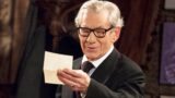 Ian McKellen delle risate nella sitcom britannica poco conosciuta ora disponibile in streaming