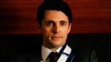 Matthew goode: la nuova serie crime su netflix da non perdere con l’81% su rt