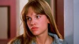 Hilary swank non appare in cobra kai: i creatori spiegano perché