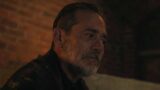 Negan riflette sui suoi errori nel  episodio di the walking dead: dead city stagione 2
