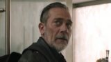 Il ritorno shock del villain in the walking dead e il suo legame con un altro personaggio che ha sfidato la morte 8 anni fa