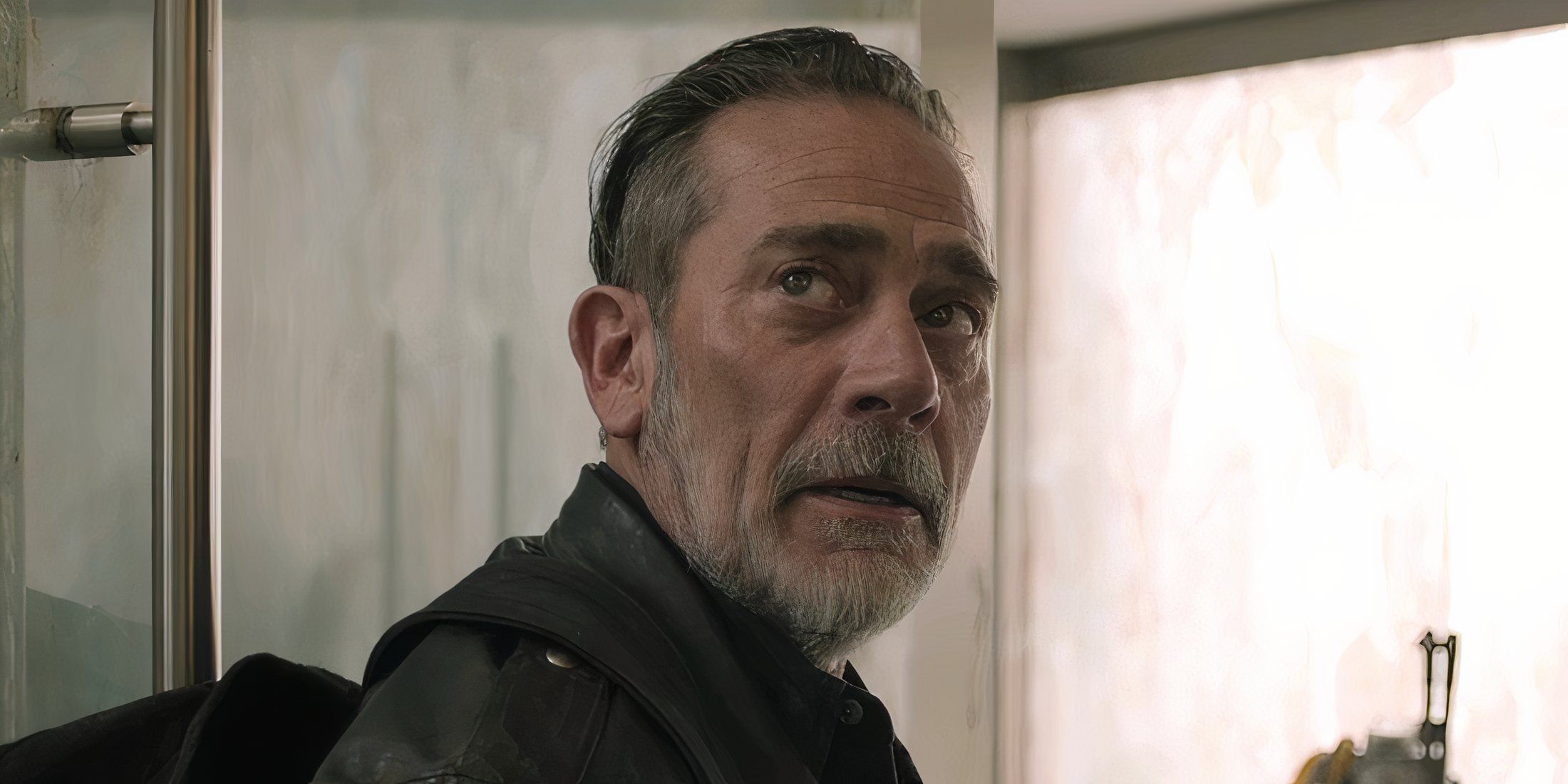 Il ritorno shock del villain in the walking dead e il suo legame con un altro personaggio che ha sfidato la morte 8 anni fa Il ritorno shock del villain in the walking dead e il suo legame con un altro personaggio che ha sfidato la morte 8 anni fa