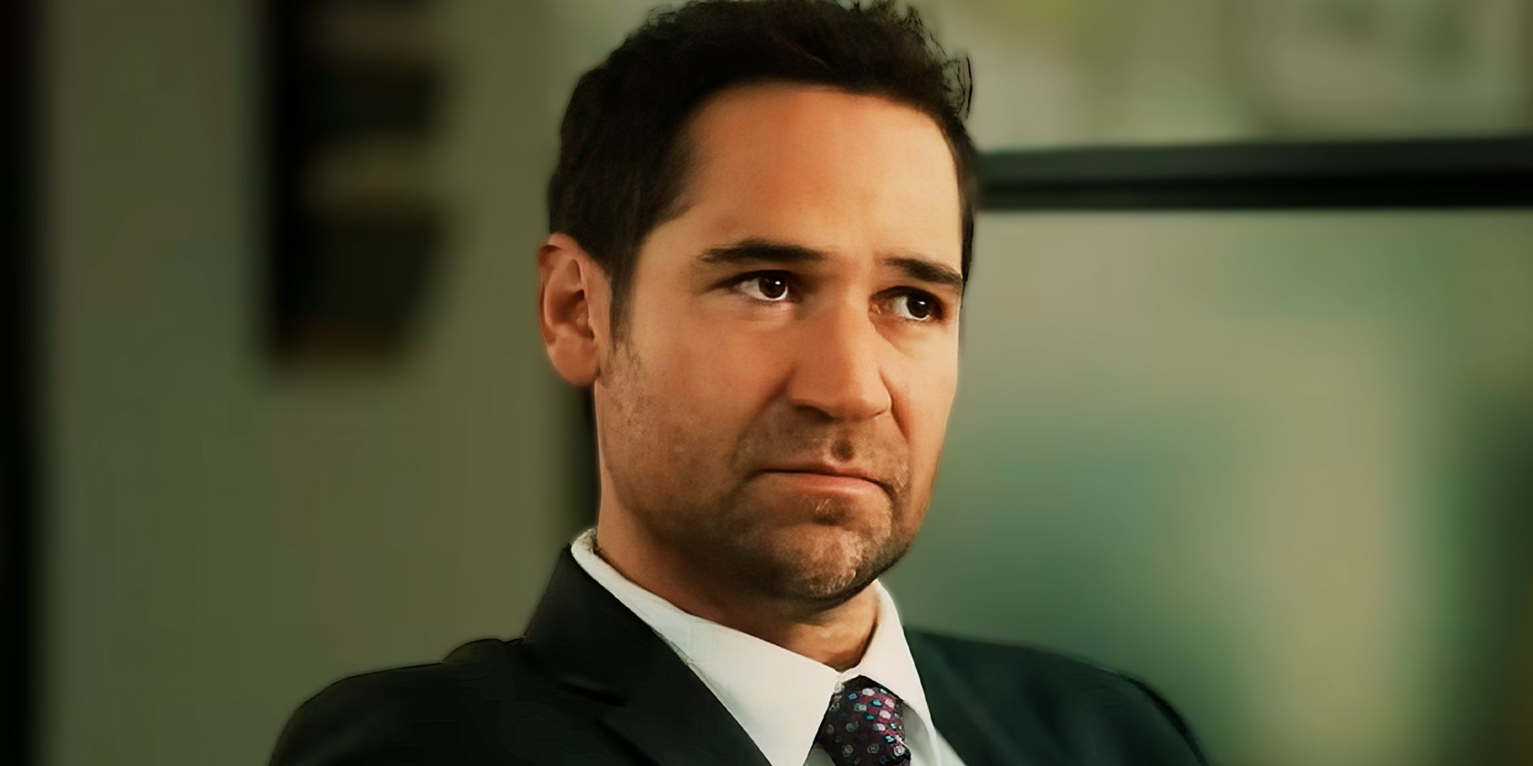 Mickey haller: come i cambiamenti preparano la stagione 4 di the lincoln lawyer Mickey haller: come i cambiamenti preparano la stagione 4 di the lincoln lawyer