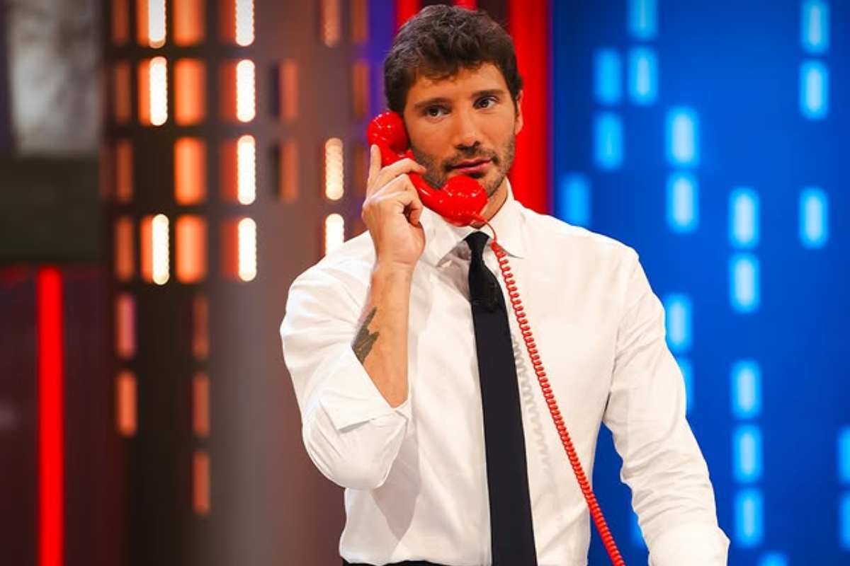 Affari Tuoi cambia programmazione e Stefano De Martino svela i dettagli Affari Tuoi cambia programmazione e Stefano De Martino svela i dettagli