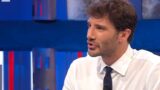 Affari Tuoi, la sorprendente reazione di Stefano De Martino in diretta