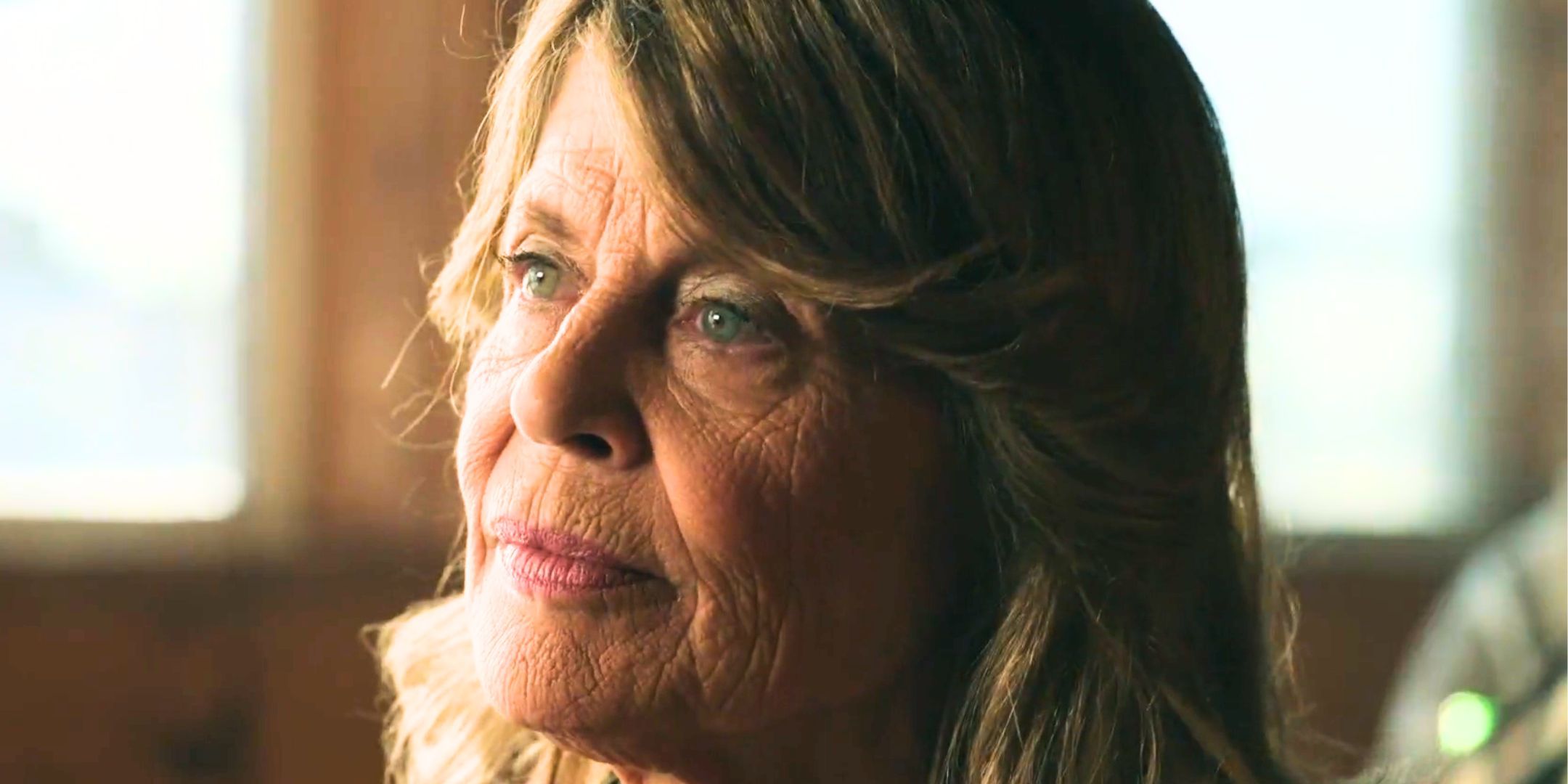 Il ritorno di linda hamilton in resident alien stagione 4 crea un mistero per il suo personaggio Il ritorno di linda hamilton in resident alien stagione 4 crea un mistero per il suo personaggio