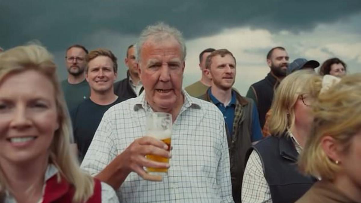 Jeremy clarkson svela l’annuncio ‘bannato’ e crea scalpore Jeremy clarkson svela l’annuncio ‘bannato’ e crea scalpore