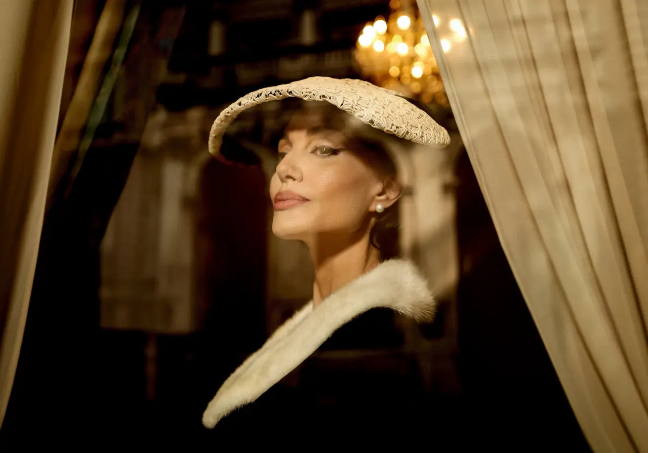 Maria con Angelina Jolie: il debutto in prima tv su Sky
