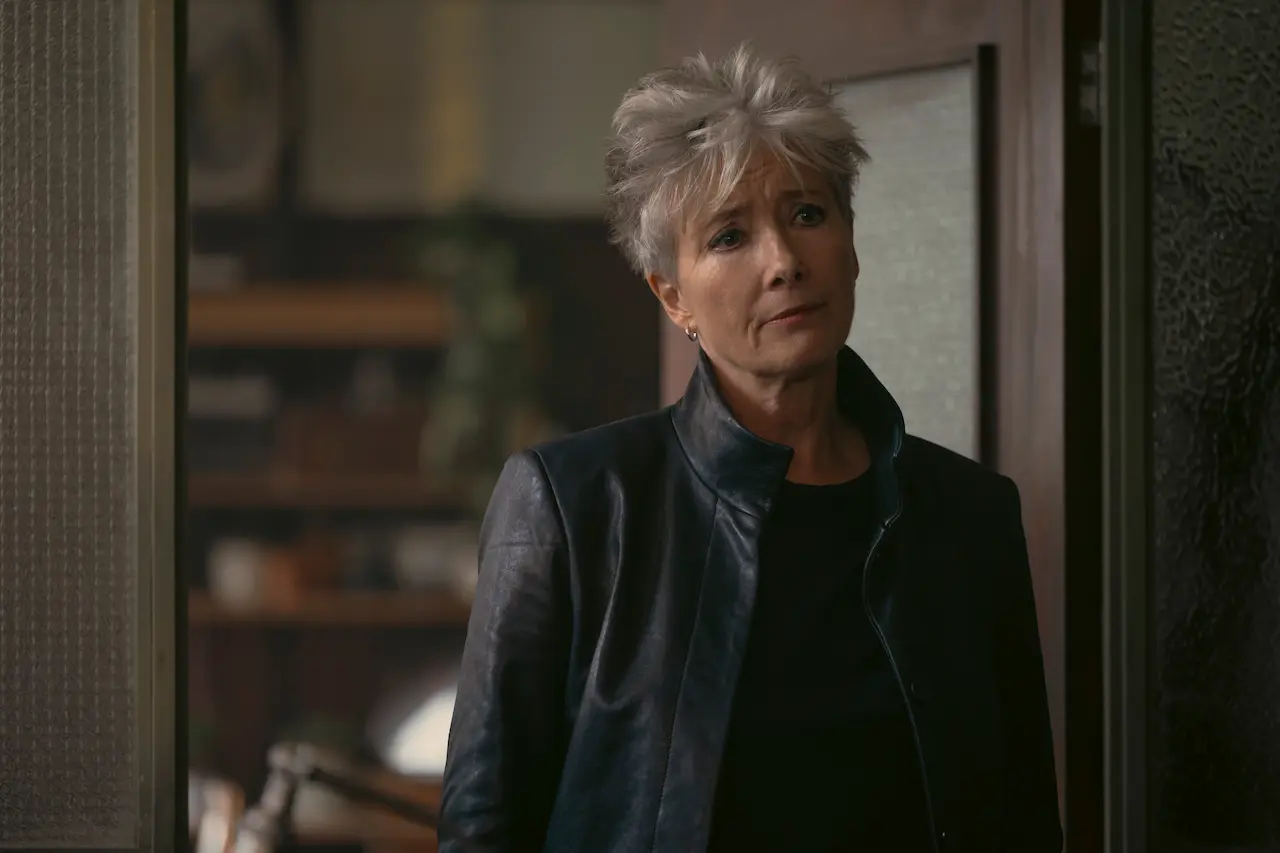 Emma Thompson svela il suo ruolo in Down Cemetery Road con le prime immagini