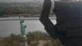 Tuta di ralph ineson per galactus: un primo sguardo al costume straordinario