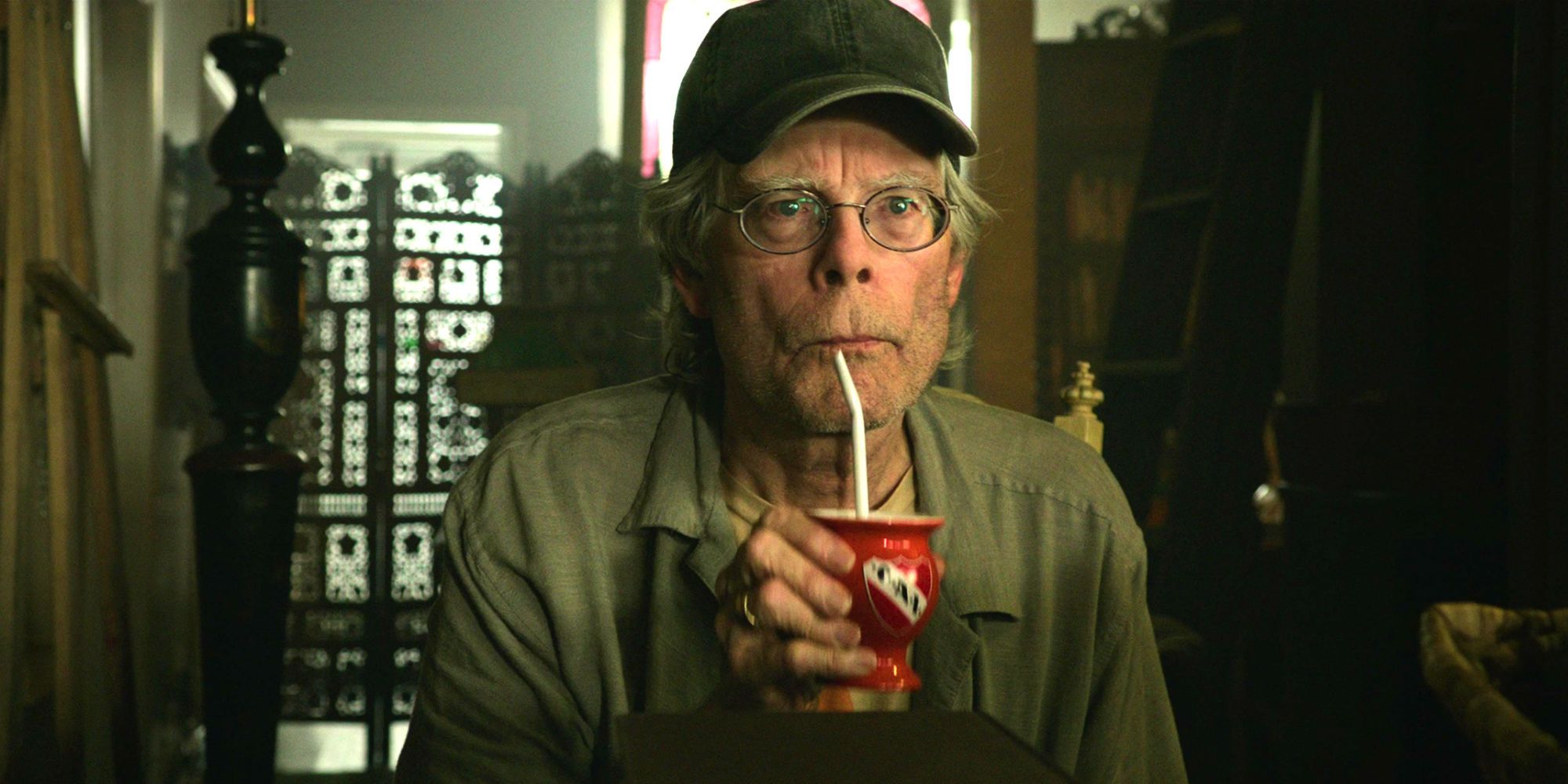 Recensione positiva di stephen king per la nuova serie tv tratta da un suo libro Recensione positiva di stephen king per la nuova serie tv tratta da un suo libro