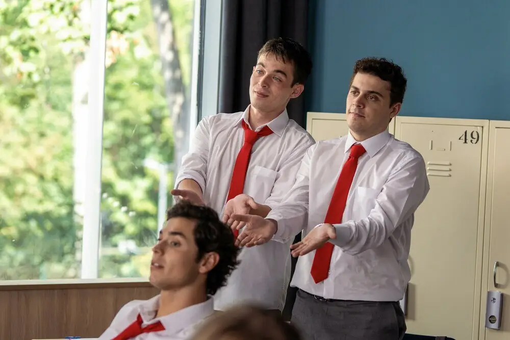 lettere dal passato trama regia location e cast della serie netflix