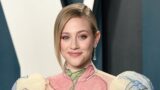 Lili reinhart protagonista del film the love hypothesis