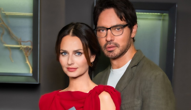 Fiction Mediaset 2025 2026: tutti i titoli da I Cesaroni a Erica con Incontrada Fiction Mediaset 2025 2026: tutti i titoli da I Cesaroni a Erica con Incontrada