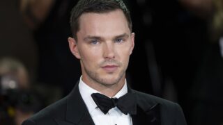 Nicholas Hoult guadagna di più di David Corenswet e Rachel Brosnahan nel film Superman