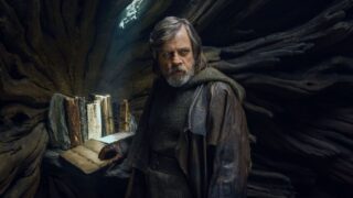 Mark Hamill rivela la backstory oscura di Luke Skywalker in Gli ultimi Jedi
