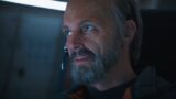 Ed baldwin giovane di spirito nella quinta stagione di for all mankind