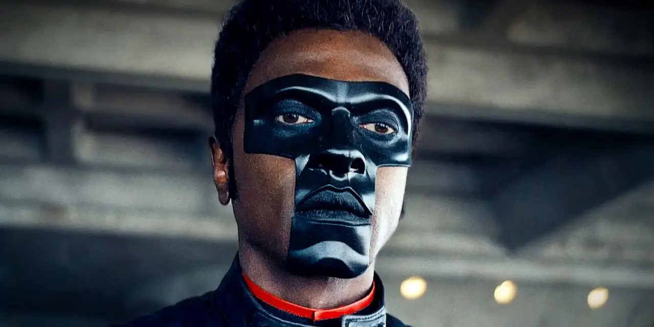 Mr. terrific: il successo di edi gathegi nel ruolo iconico Mr. terrific: il successo di edi gathegi nel ruolo iconico