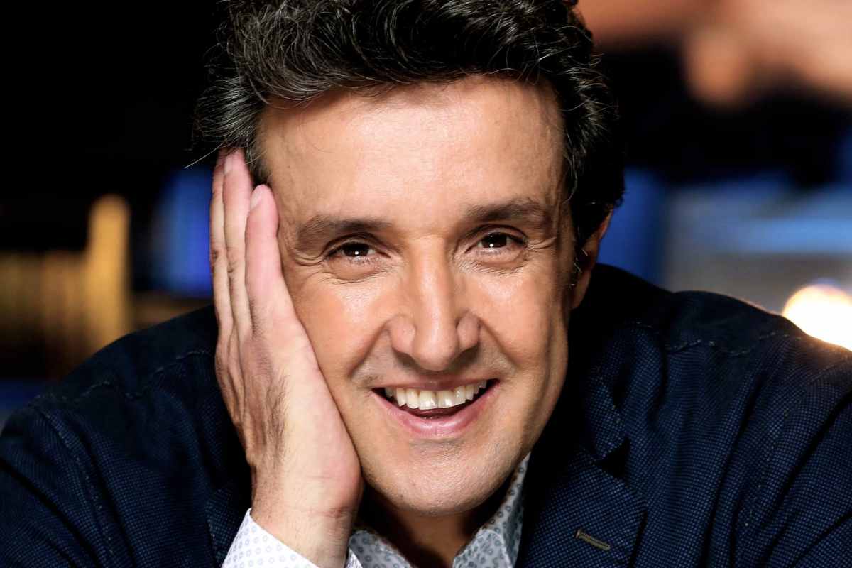 flavio insinna torna in rai scoprilo nel programma