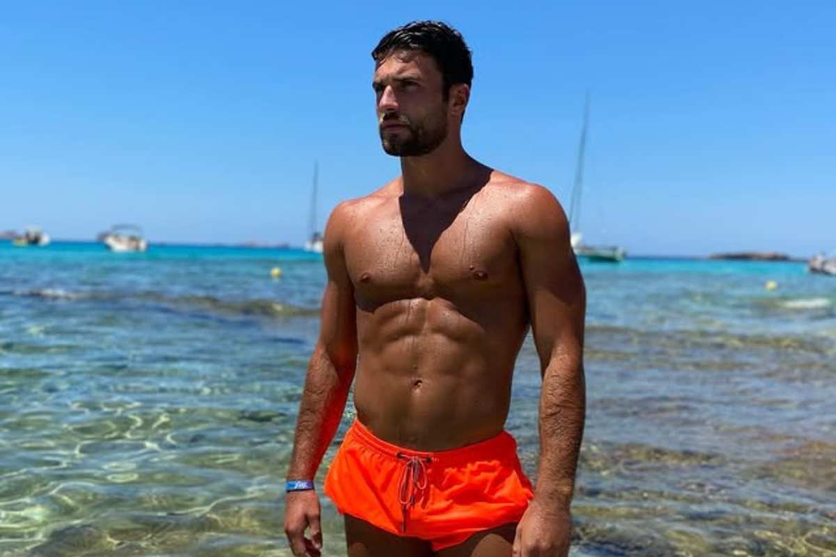 Flavio il tentatore di Temptation Island 2025: età, lavoro e foto su Instagram Flavio il tentatore di Temptation Island 2025: età, lavoro e foto su Instagram