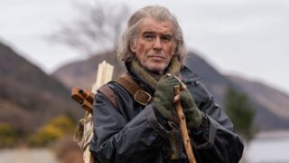 Nuovo film di pierce brosnan basato su bestseller riceve recensioni deludenti