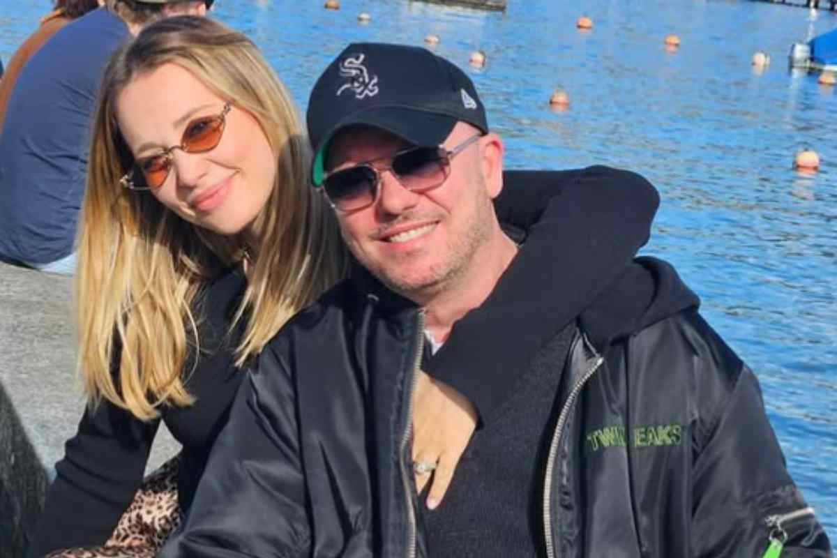Gigi D’Alessio: età, vita privata, figli e segreti della nuova compagna Denise Gigi D’Alessio: età, vita privata, figli e segreti della nuova compagna Denise