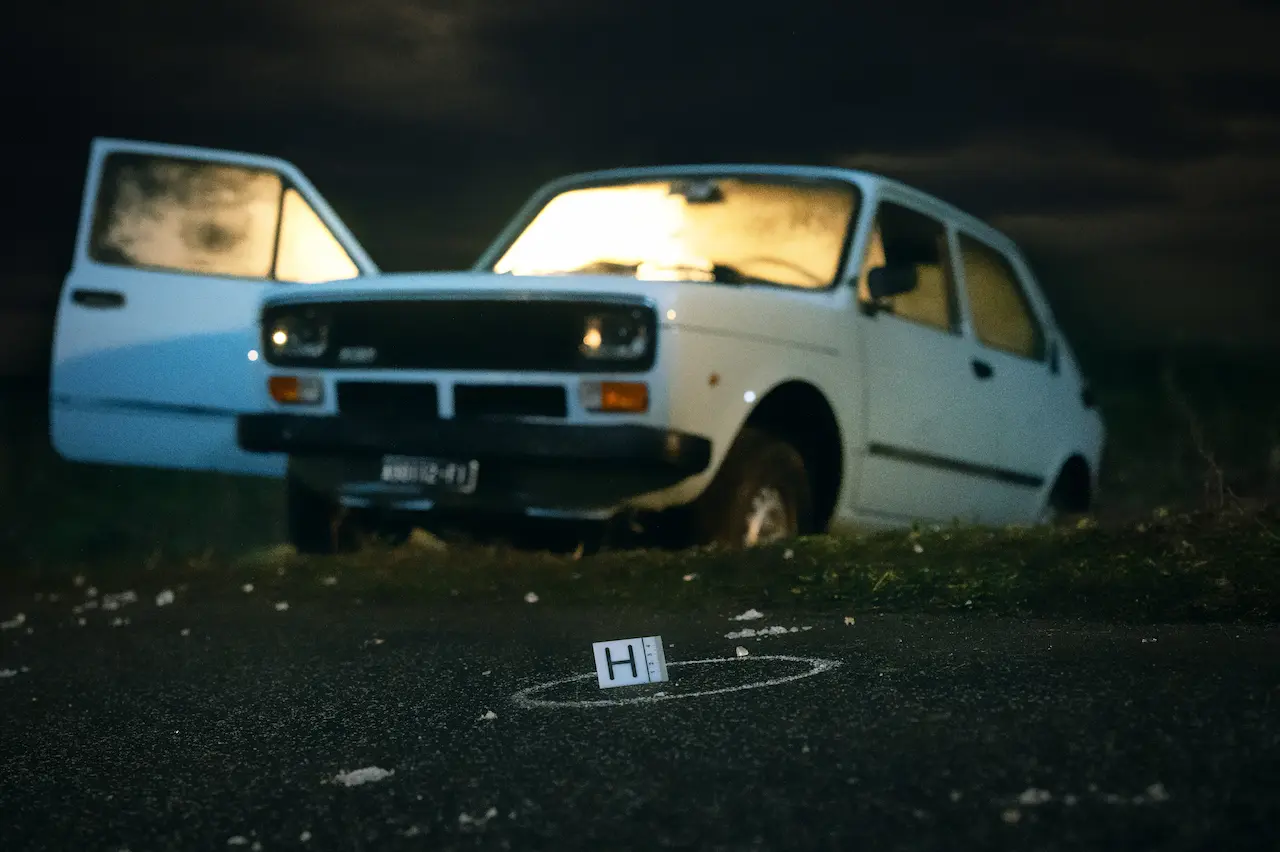 Il mostro su netflix dal 22 ottobre: teaser e prima immagine svelati Il mostro su netflix dal 22 ottobre: teaser e prima immagine svelati
