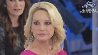 Dama di Uomini e Donne chiede 500 euro per un’intervista: la confessione shock