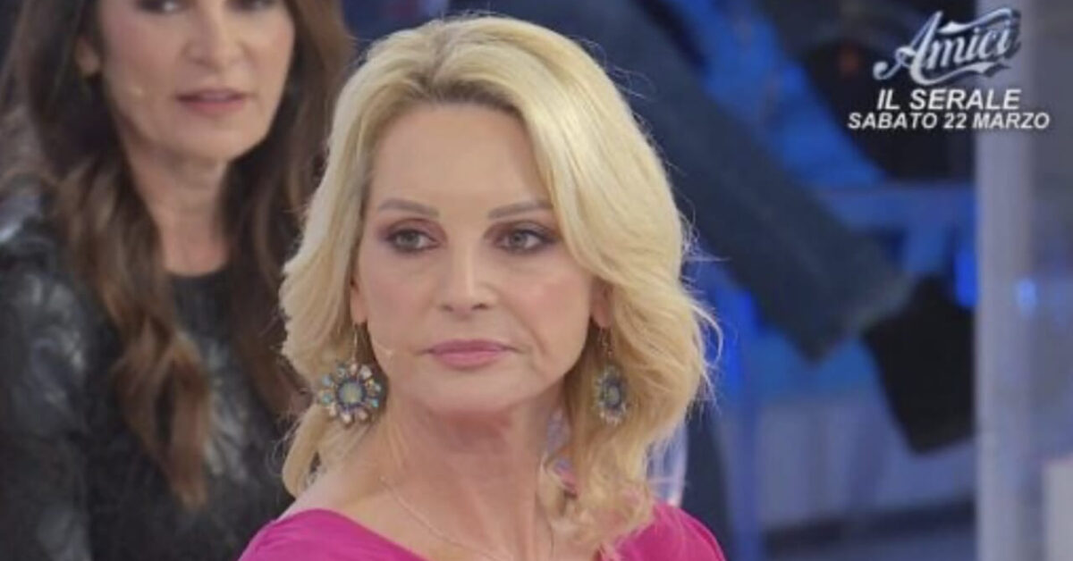 Dama di Uomini e Donne chiede 500 euro per un’intervista: la confessione shock Dama di Uomini e Donne chiede 500 euro per un’intervista: la confessione shock