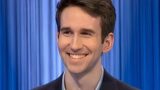 Scott riccardi sorprende e elimina un campione di jeopardy! dalla storia