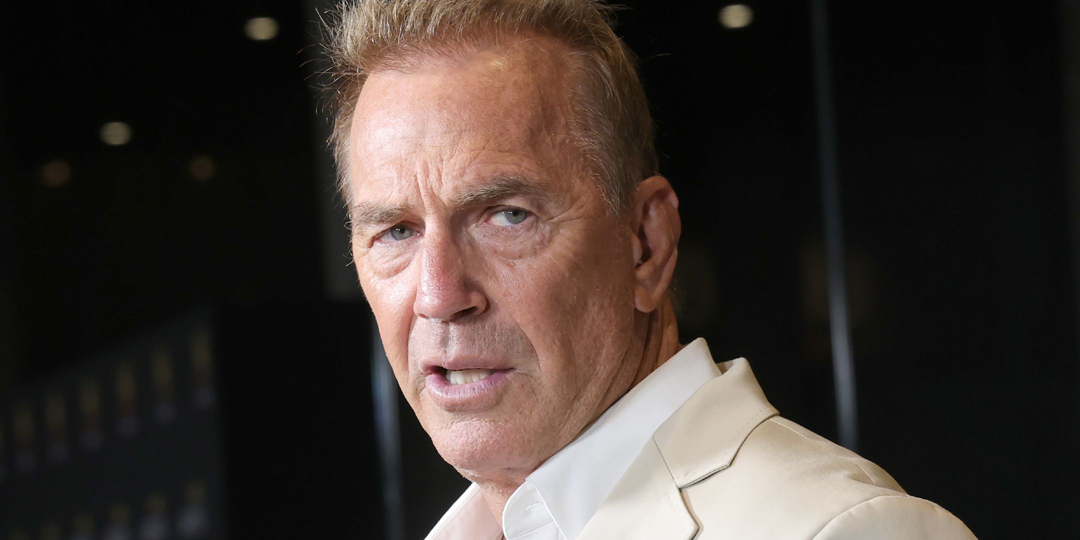 Cosa sarebbe dovuto accadere ai dutton in yellowstone secondo kevin costner Cosa sarebbe dovuto accadere ai dutton in yellowstone secondo kevin costner