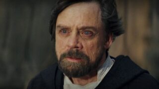 Cosa è successo alla spada laser verde di luke skywalker dopo la sua morte ne gli ultimi jedi?
