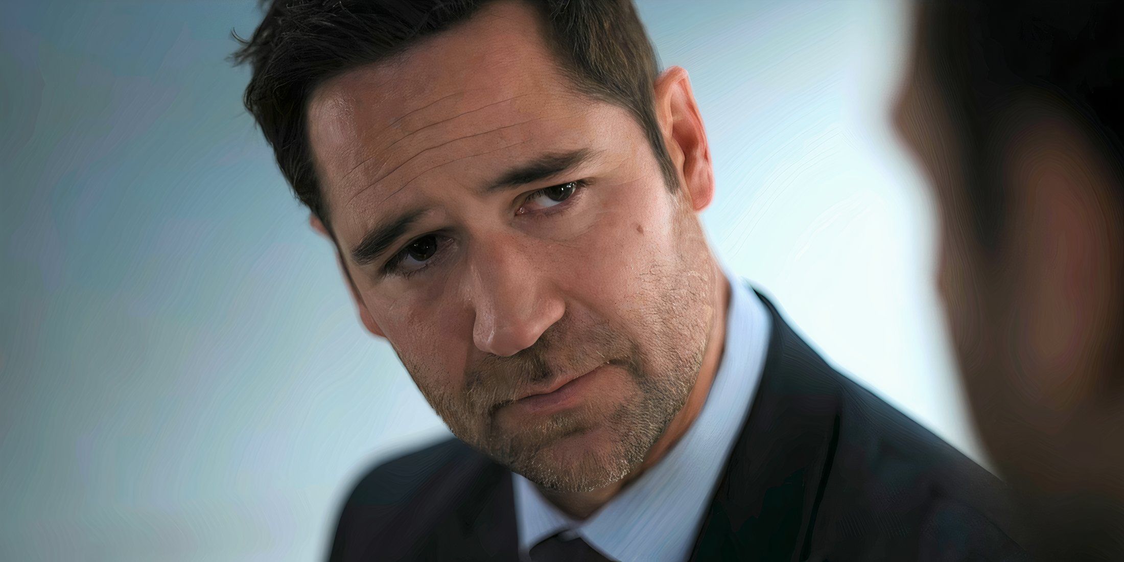 Mickey’s The Lincoln Lawyer stagione 4: il racconto emozionante di Manuel Garcia Rulfo Mickey’s The Lincoln Lawyer stagione 4: il racconto emozionante di Manuel Garcia Rulfo