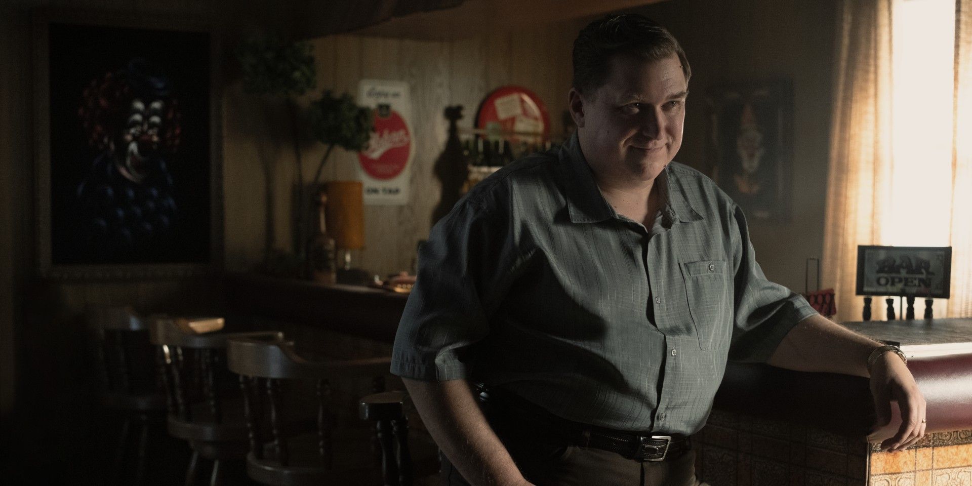 Attore di severance interpreta un serial killer reale nel teaser della nuova serie di ottobre Attore di severance interpreta un serial killer reale nel teaser della nuova serie di ottobre