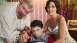 Foto dal set dello show di harry potter rivelano harry e i dursley in una scena fondamentale del libro