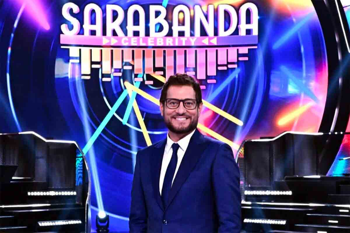 Sarabanda ritorna in tv con Enrico Papi su Canale 5 Sarabanda ritorna in tv con Enrico Papi su Canale 5