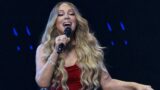 Mariah carey torna dopo 7 anni con il  album qui per tutto