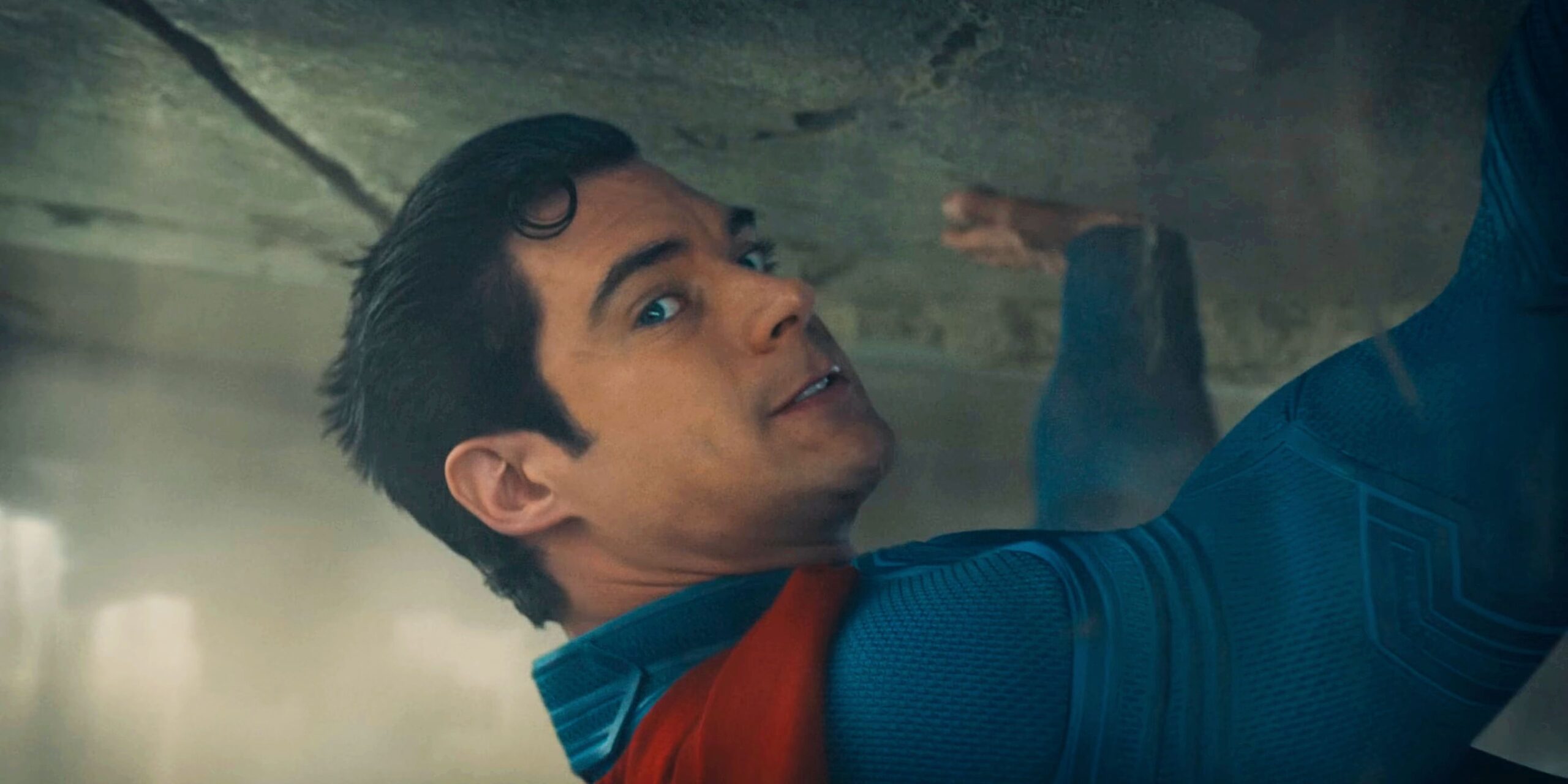 superman dcu potrebbe rompere il record da 3 miliardi