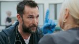 Il pitt riscatta il deludente record di noah wyle nella sua serie medica di 31 anni