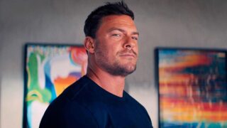 Alan ritchson e il suo personaggio che può battere reacher in un combattimento