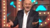 Via claudio bisio da zelig, chi sarà il suo successore? scopri i retroscena di mediset