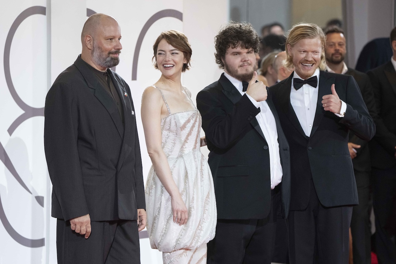 Venezia 82: il red carpet di bugonia con emma stone Venezia 82: il red carpet di bugonia con emma stone