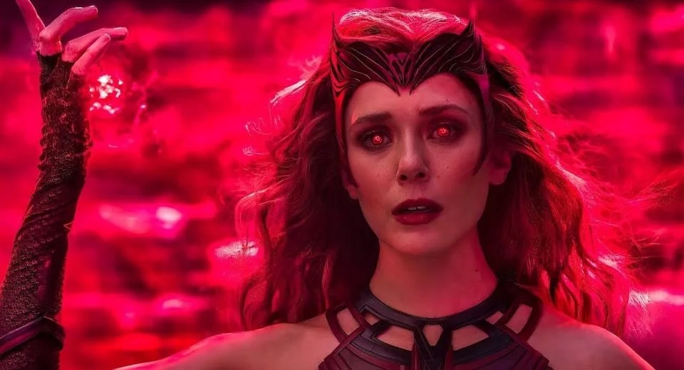 elizabeth olsen torna come scarlet witch nel progetto marvel
