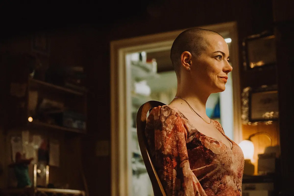 bugonia il trailer intrigante del film di yorgos lanthimos con emma stone