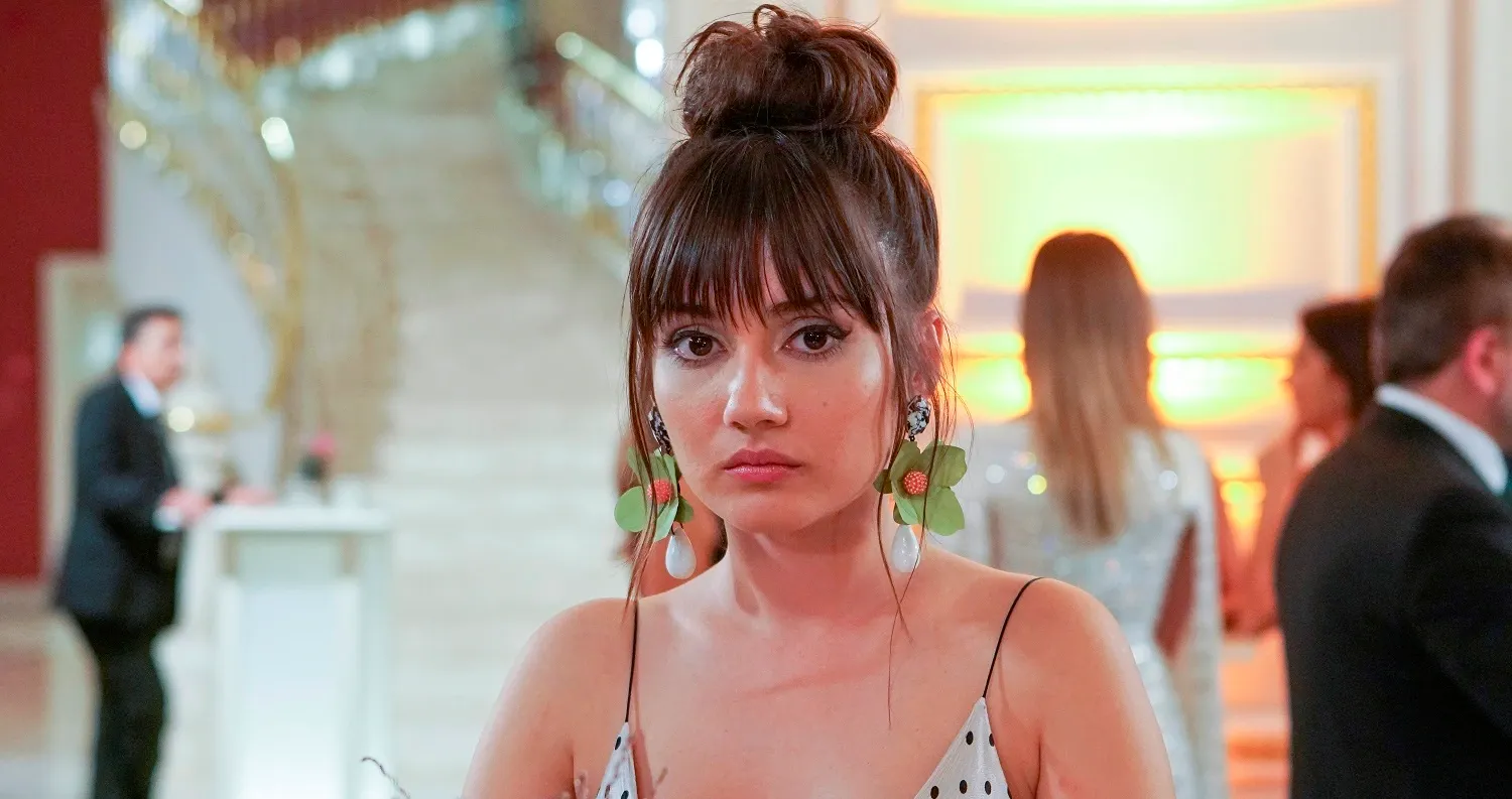 Forbidden fruit: il fidanzamento di Zeynep e il bacio con Alihan che sconvolgono tutto
