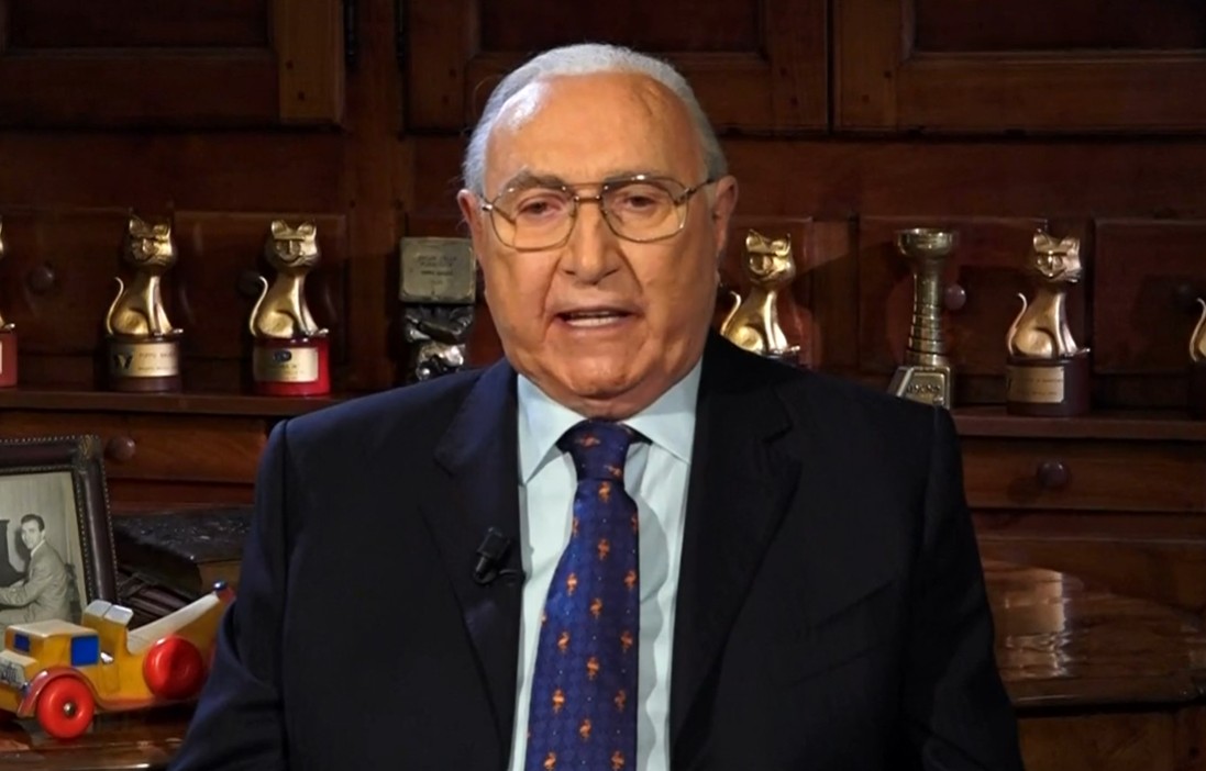 Funerali pippo baudo in diretta su rai e mediaset: la programmazione tv delle esequie