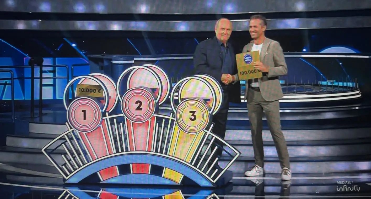 Simone da Bologna vince 100.000 euro a La Ruota della Fortuna